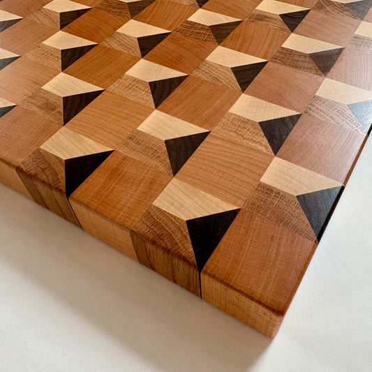Planche à découper en bois de bout Cube effet 3D - série  Les Imparfaites